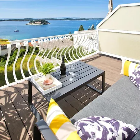 Carpe Diem Hvar Appartement *